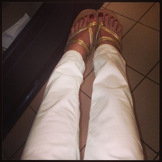 Luciana Gimenez feet photo thumbnail