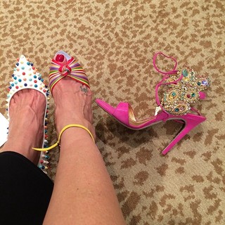 Luciana Gimenez feet photo thumbnail