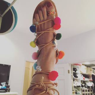 Luciana Gimenez feet photo thumbnail