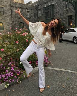 Luciana Gimenez feet photo thumbnail