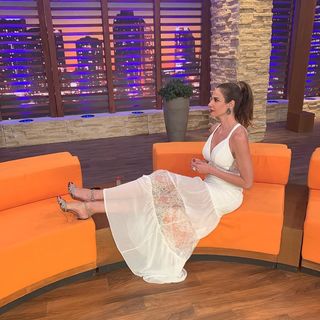 Luciana Gimenez feet photo thumbnail