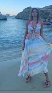 Luciana Gimenez feet photo thumbnail