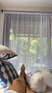 Luciana Gimenez feet photo thumbnail