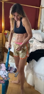 Luciana Gimenez feet photo thumbnail