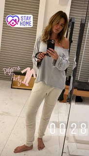 Luciana Gimenez feet photo thumbnail