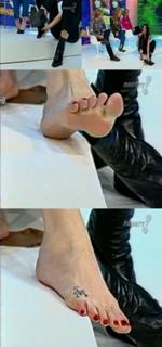 Luciana Gimenez feet photo thumbnail