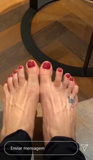 Luciana Gimenez feet photo thumbnail