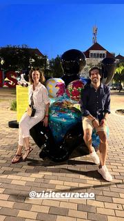 Luciana Gimenez feet photo thumbnail