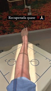 Luciana Gimenez feet photo thumbnail