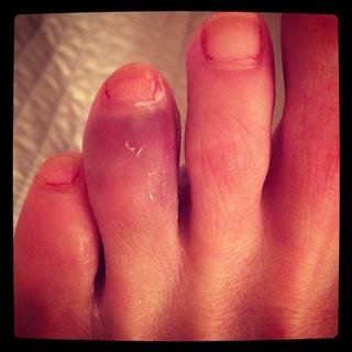 Luciana Gimenez feet photo thumbnail