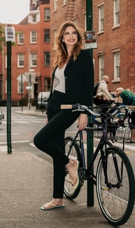 Luciana Gimenez feet photo thumbnail