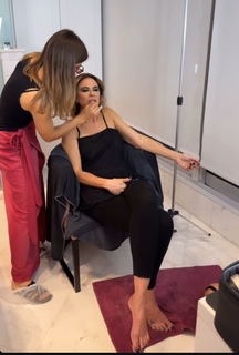 Luciana Gimenez feet photo thumbnail