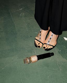 Luciana Gimenez feet photo thumbnail