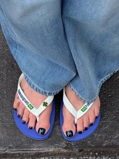 Luciana Gimenez feet photo 7