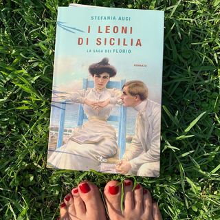 Luciana Littizzetto feet photo 11