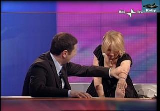 Luciana Littizzetto feet photo 8