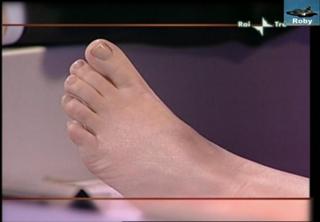 Luciana Littizzetto feet photo 6