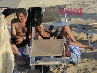 Luciana Littizzetto feet photo 17