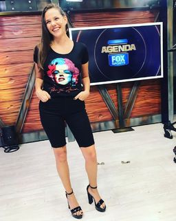 Luciana Rubinska feet photo 2