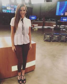 Luciana Rubinska feet photo 3