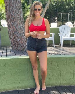 Luciana Rubinska feet photo 5