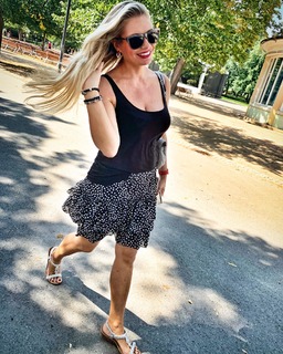 Lucie Borhyová feet photo 2
