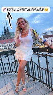 Lucie Borhyová feet photo 1