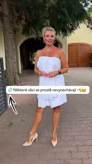 Lucie Borhyová feet photo 11