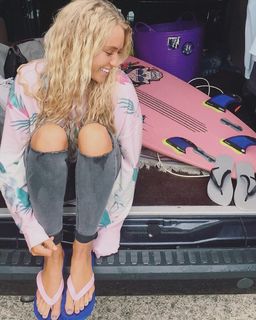 Lucie Donlan feet photo 14