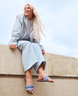 Lucie Donlan feet photo 5