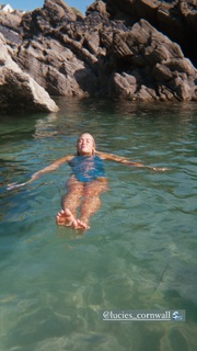 Lucie Donlan feet photo 3