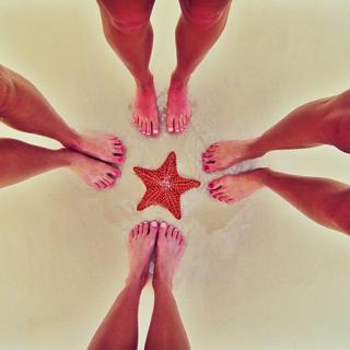 Lucie Fink feet photo 2