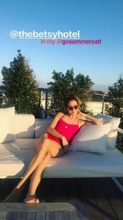 Lucie Fink feet photo 17