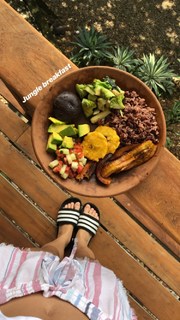 Lucie Fink feet photo 2