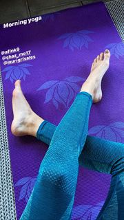 Lucie Fink feet photo 1