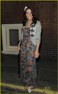 Lucie Jones feet photo 17
