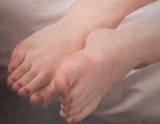 Lucie Jones feet photo 18
