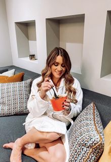 Lucie Jones feet photo 7