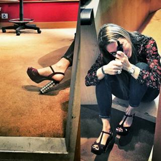 Lucilla Agosti feet photo thumbnail