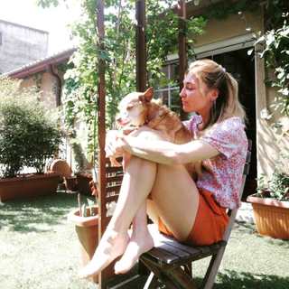 Lucilla Agosti feet photo thumbnail