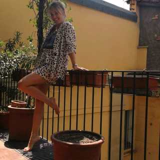 Lucilla Agosti feet photo thumbnail