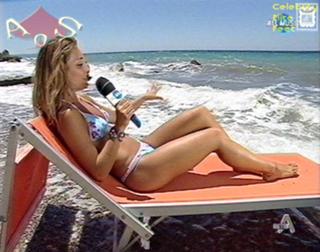 Lucilla Agosti feet photo thumbnail