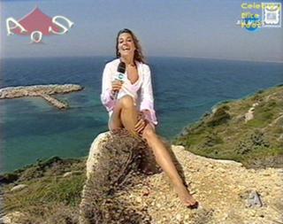 Lucilla Agosti feet photo thumbnail