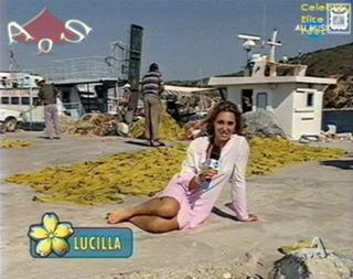 Lucilla Agosti feet photo thumbnail