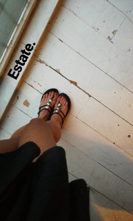 Lucilla Agosti feet photo thumbnail