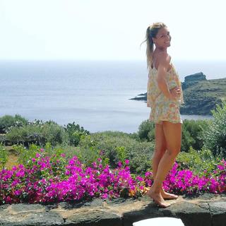 Lucilla Agosti feet photo thumbnail