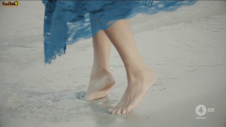 Lucilla Agosti feet photo thumbnail