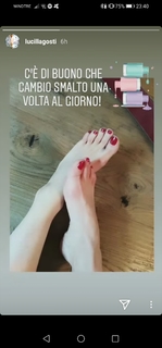 Lucilla Agosti feet photo thumbnail
