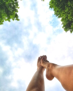 Lucilla Agosti feet photo thumbnail