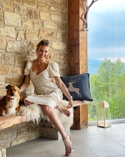 Lucilla Agosti feet photo thumbnail